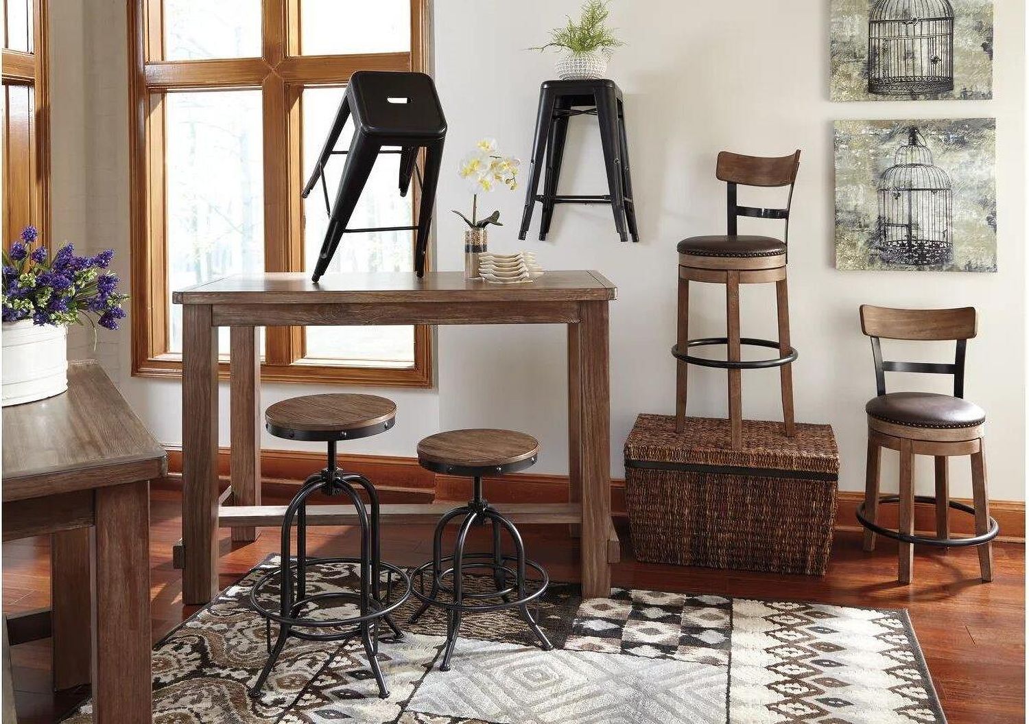 Pinnadel Tall Upholstered Swivel Barstool D542130