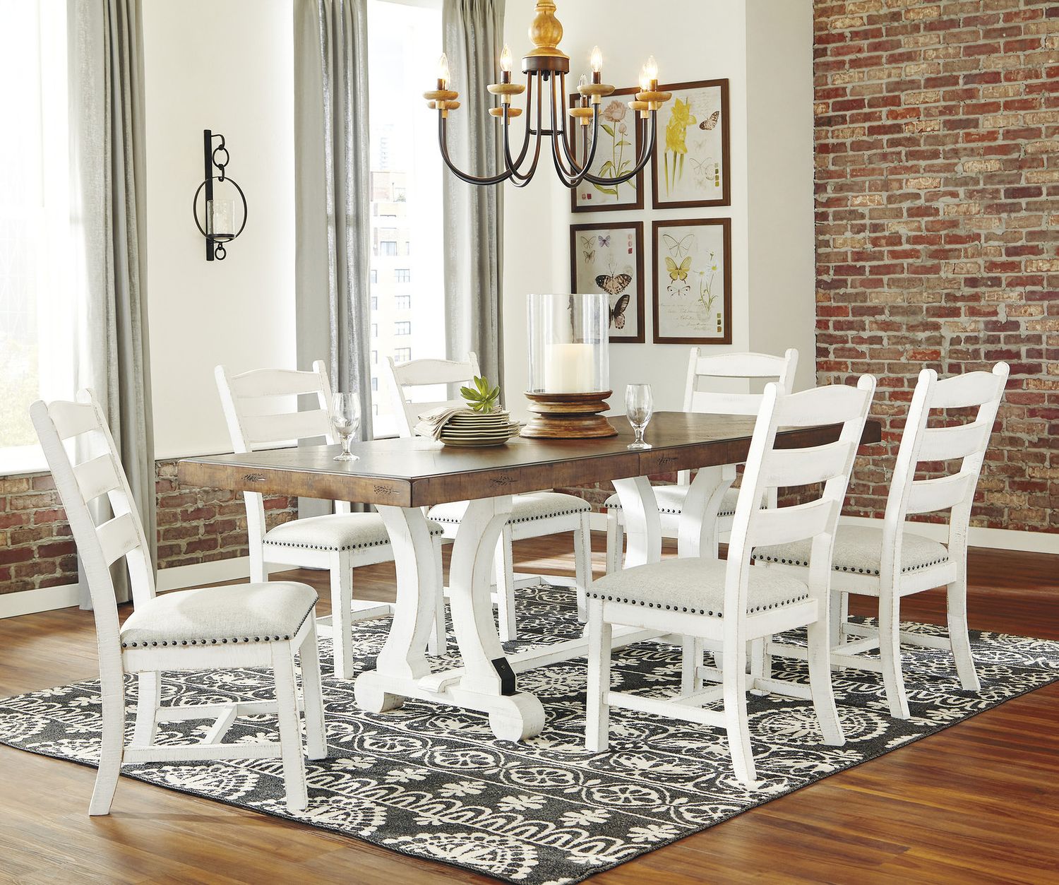 Valebeck Beige Dining Upholstered Side Chair (2/CN) D54601