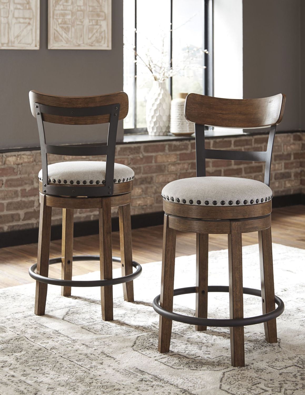 Valebeck Beige Counter Height Barstool D546424