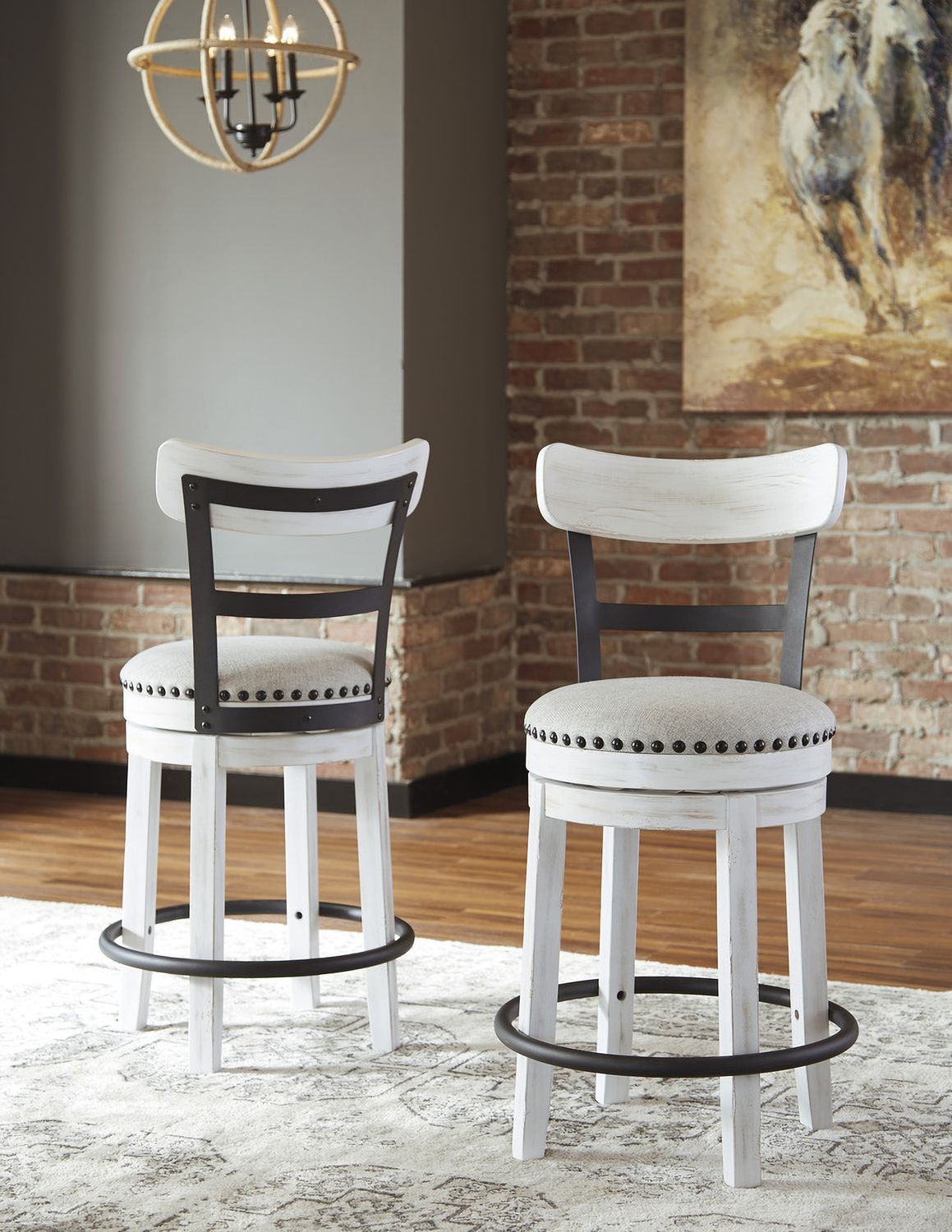 Valebeck Linen Counter Height Barstool D546524