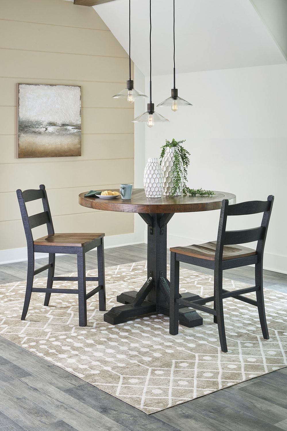 Valebeck Black/Brown Counter Height Barstool Set of 2 D546724