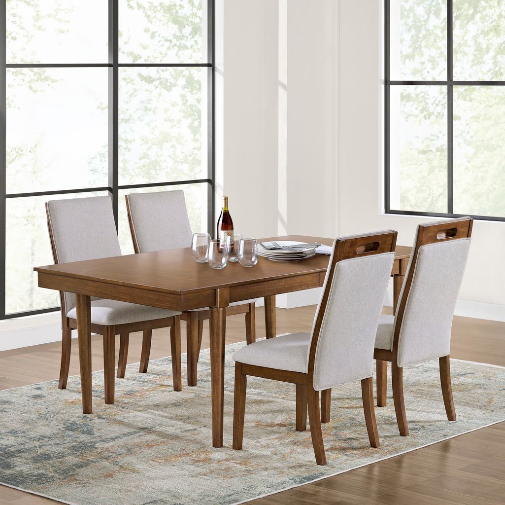 Lyncott Dining Extension Table In Brown D61545