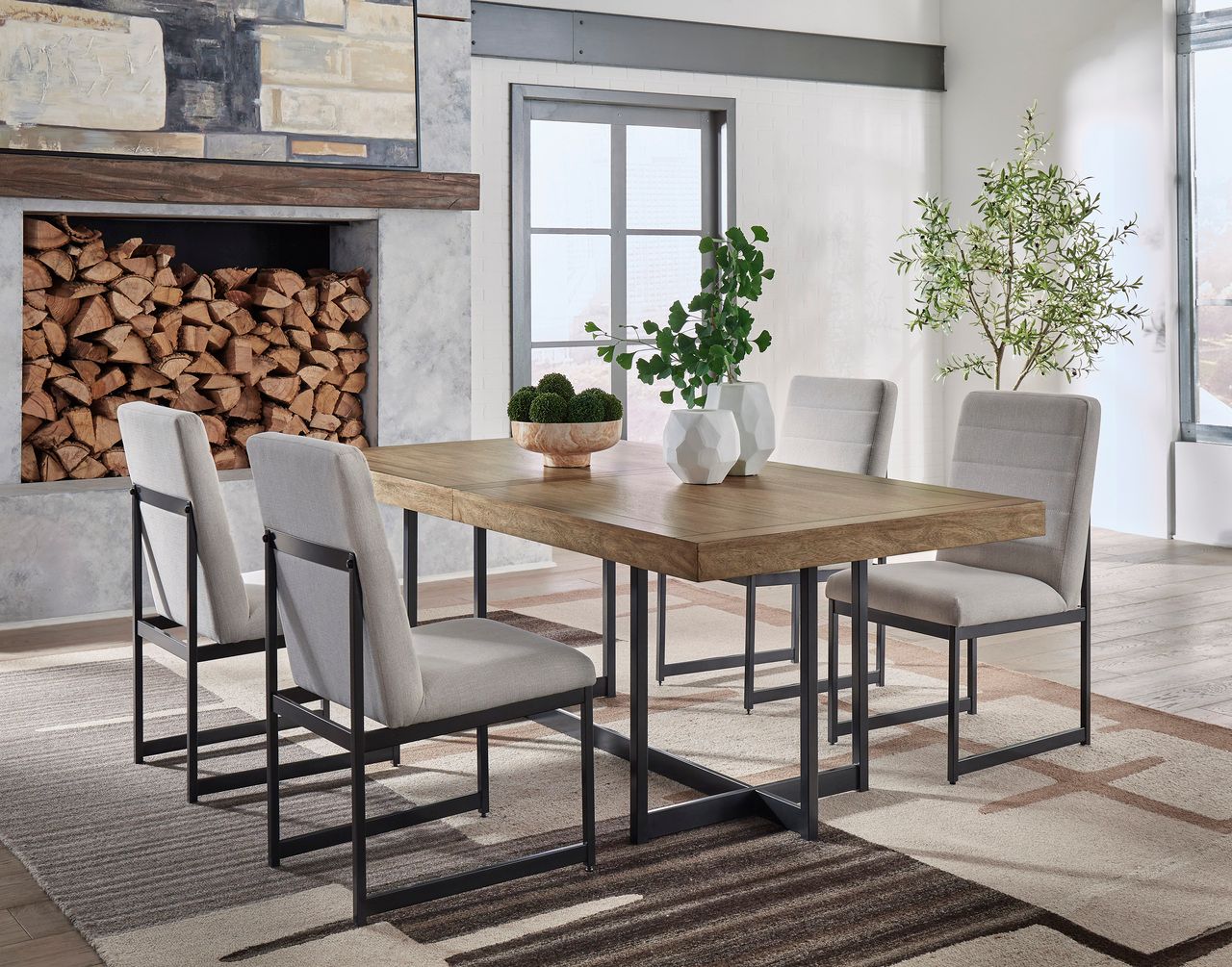 Tomtyn Dining Extension Table In Light Brown D62235