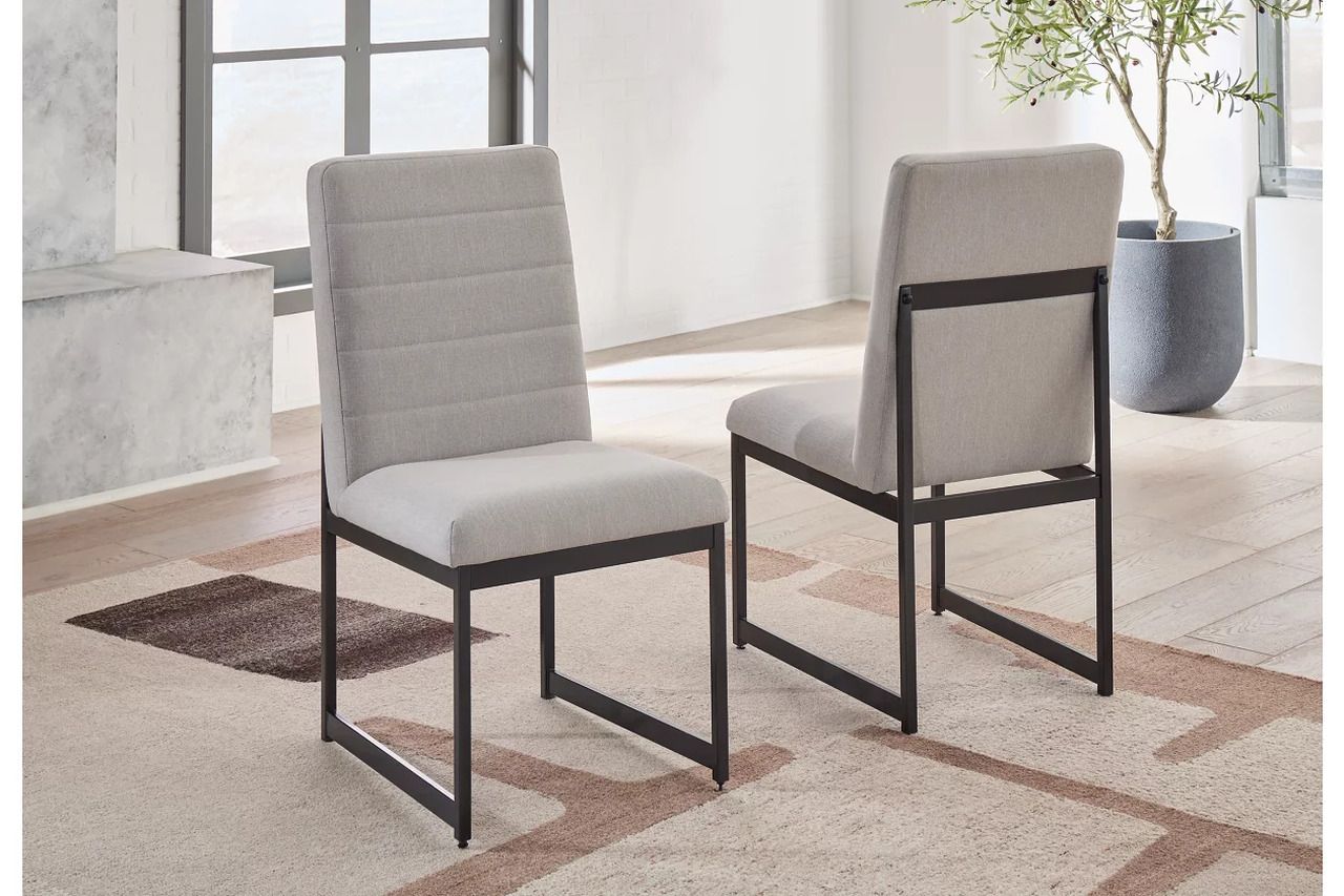 Tomtyn Dining Room Set In Light Brown D622D1