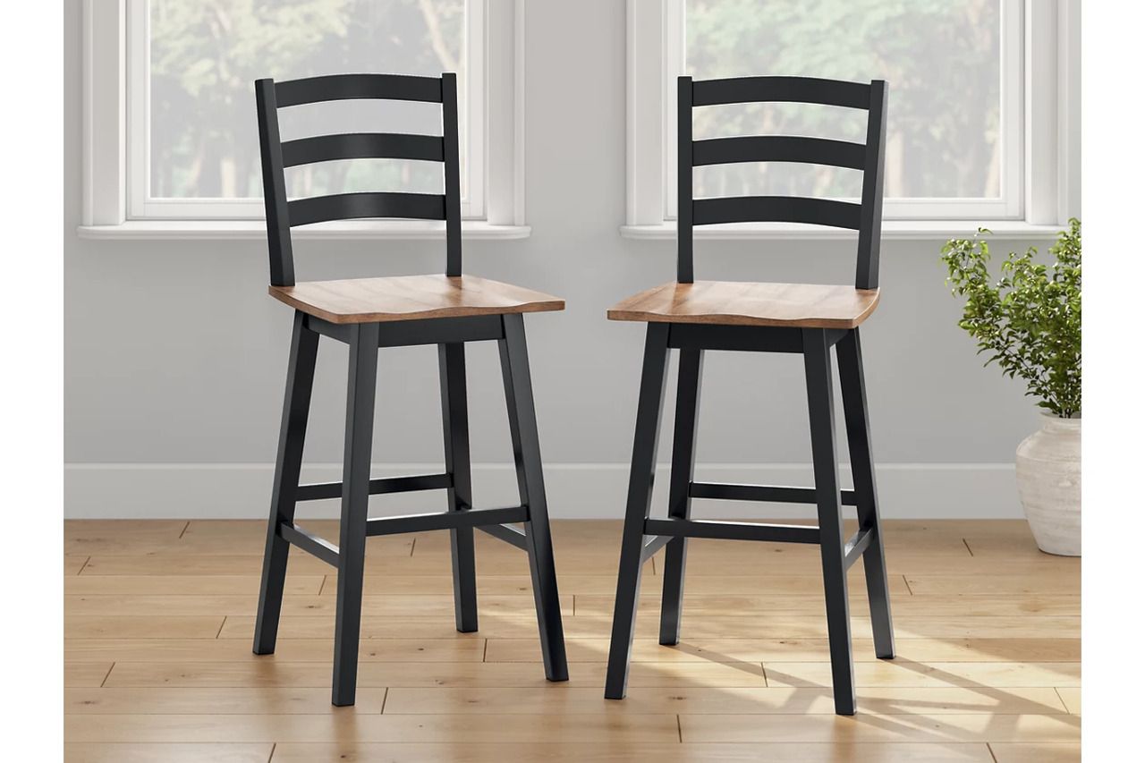 Wildenauer Bar Height Bar Stool Set of 2 In Brown and Black D634230