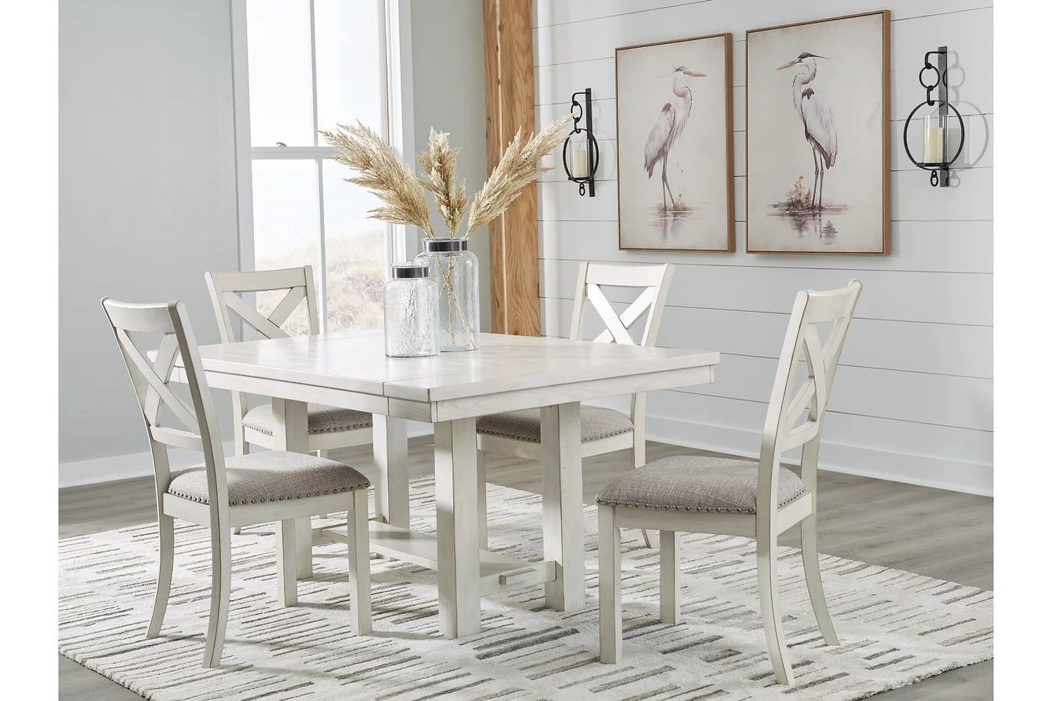 Robbinsdale Dining Room Set In Antique White D642D3