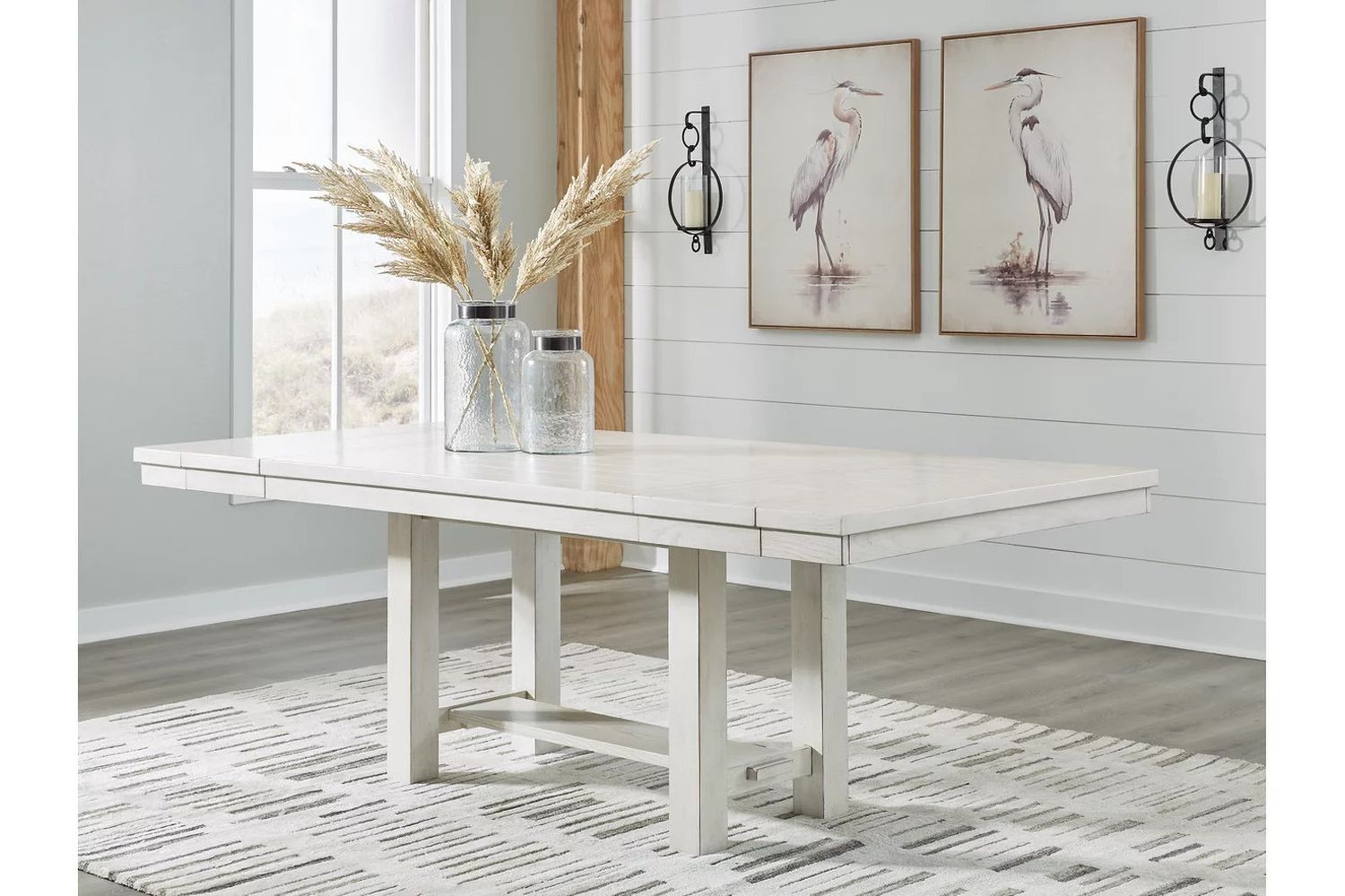 Robbinsdale Dining Room Set In Antique White D642D3