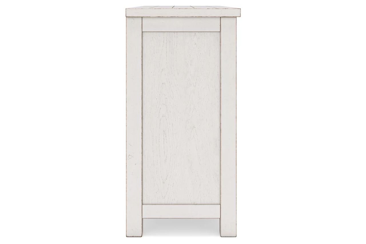 Robbinsdale Dining Room Set In Antique White D642D3