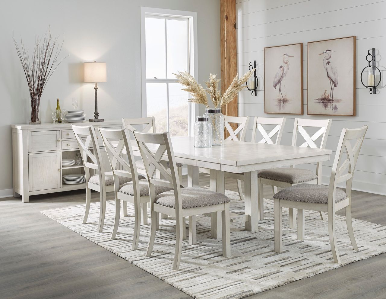 Robbinsdale Dining Room Set In Antique White D642D3