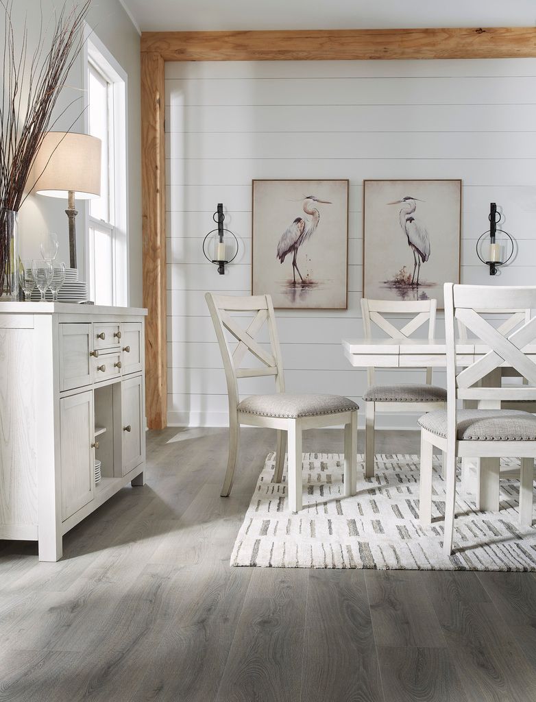Robbinsdale Dining Room Set In Antique White D642D3
