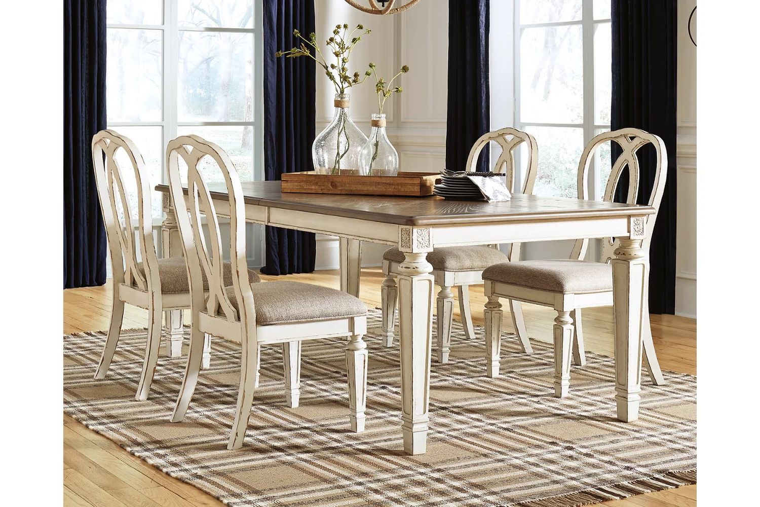Realyn White Extendable Rectangular Dining Table D74345