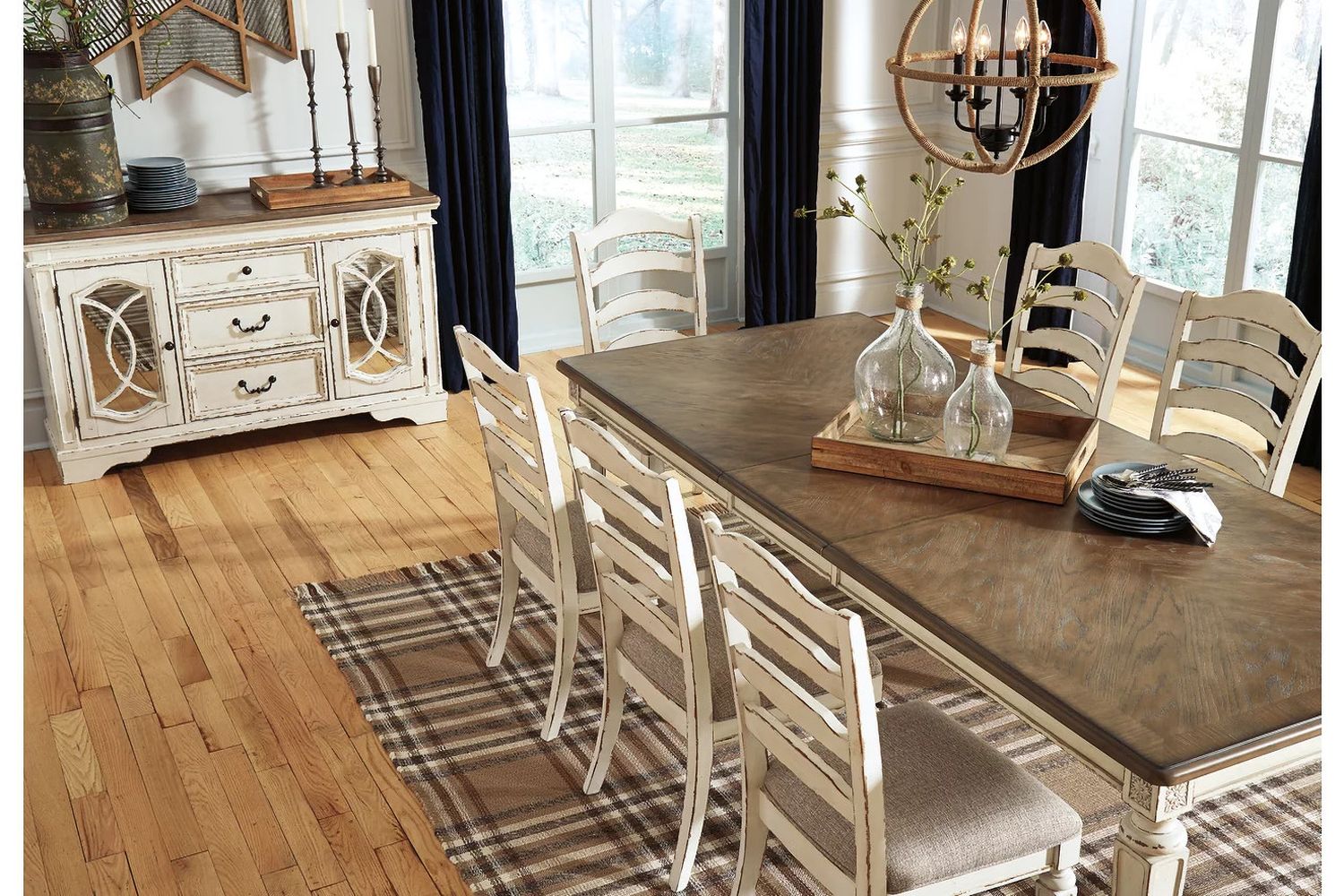 Realyn White Extendable Rectangular Dining Table D74345