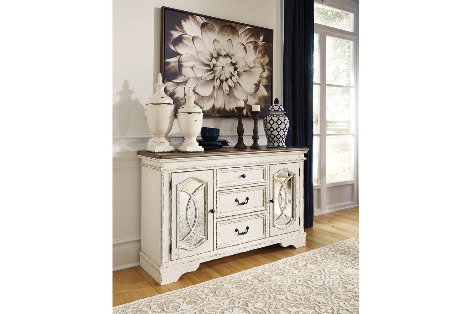 Realyn White Dining Room Server D74360