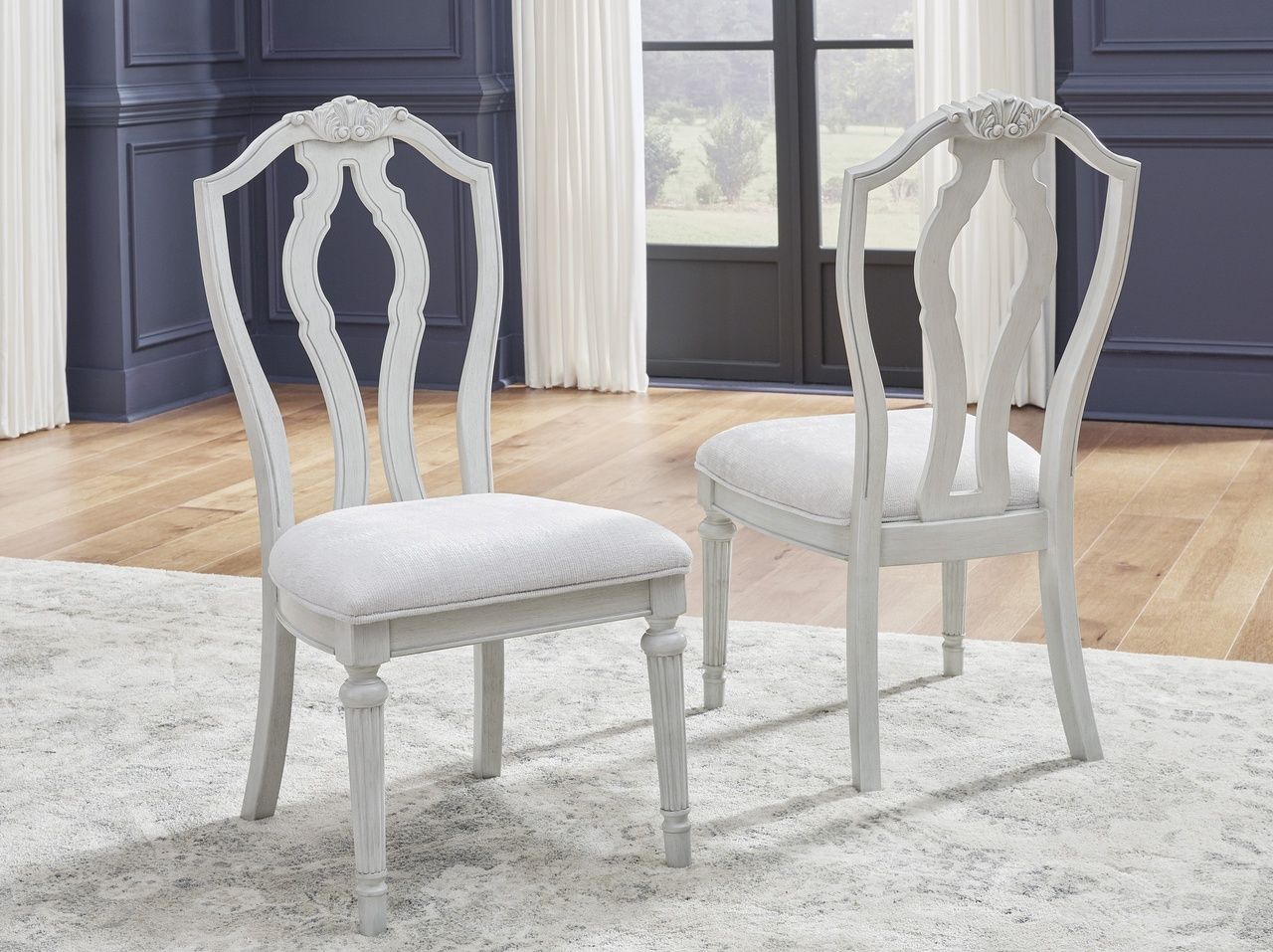 Montelaine Dining Chair Set of 2 In Antique White D79501
