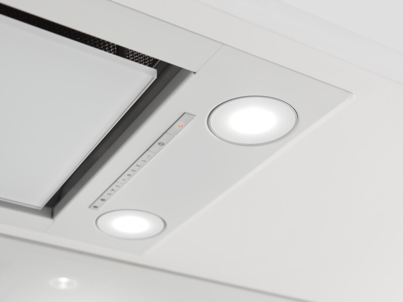 Insert ventilation hood with energy-efficient LED lighting and backlit controls for easy use. DA2698