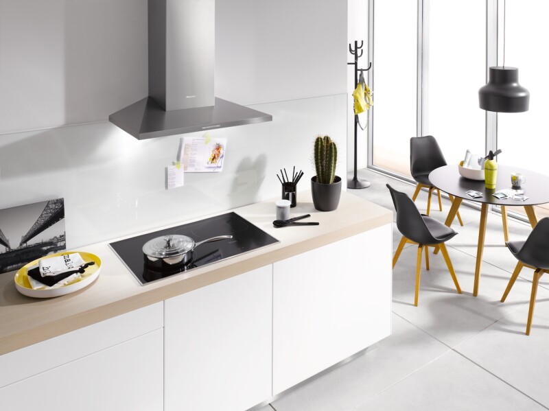 30‑inch wall‑mounted ventilation hood with energy-efficient LED lighting and backlit controls for easy use. DA3987CLASSIC