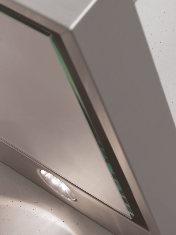 Wall ventilation hood with energy-efficient LED lighting and backlit controls for easy use. DA6596WPURISTICCANTO