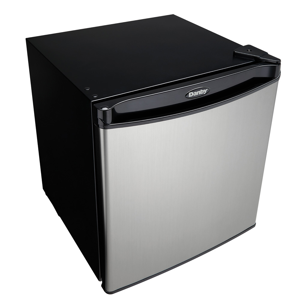 1.6 Cu. Ft. Compact Fridge Look DAR016A1BSLDB