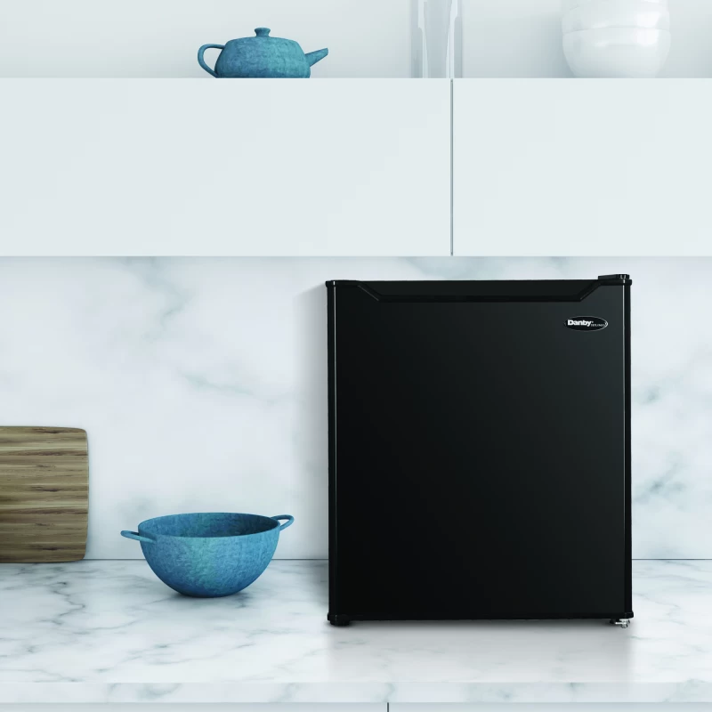 1.6 cu. ft. Compact Fridge DAR016B1BM6
