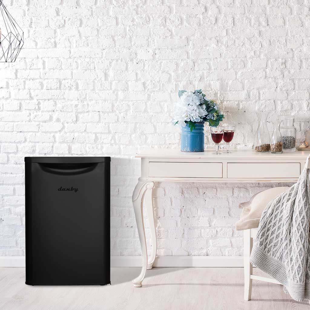 2.6 Cu. Ft. Compact Fridge DAR026A2BDB6