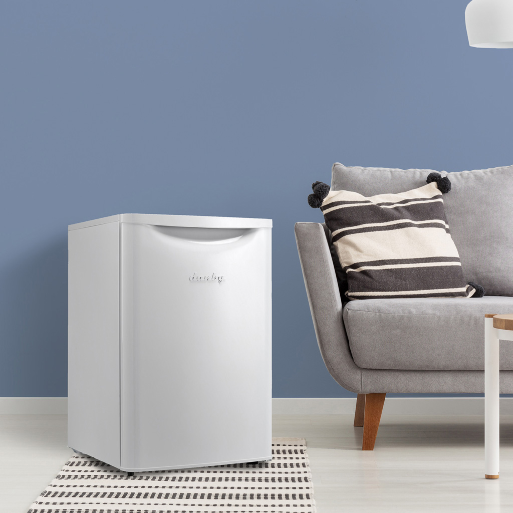 2.6 cu. ft. Contemporary Classic Compact Refrigerator DAR026A2WDB