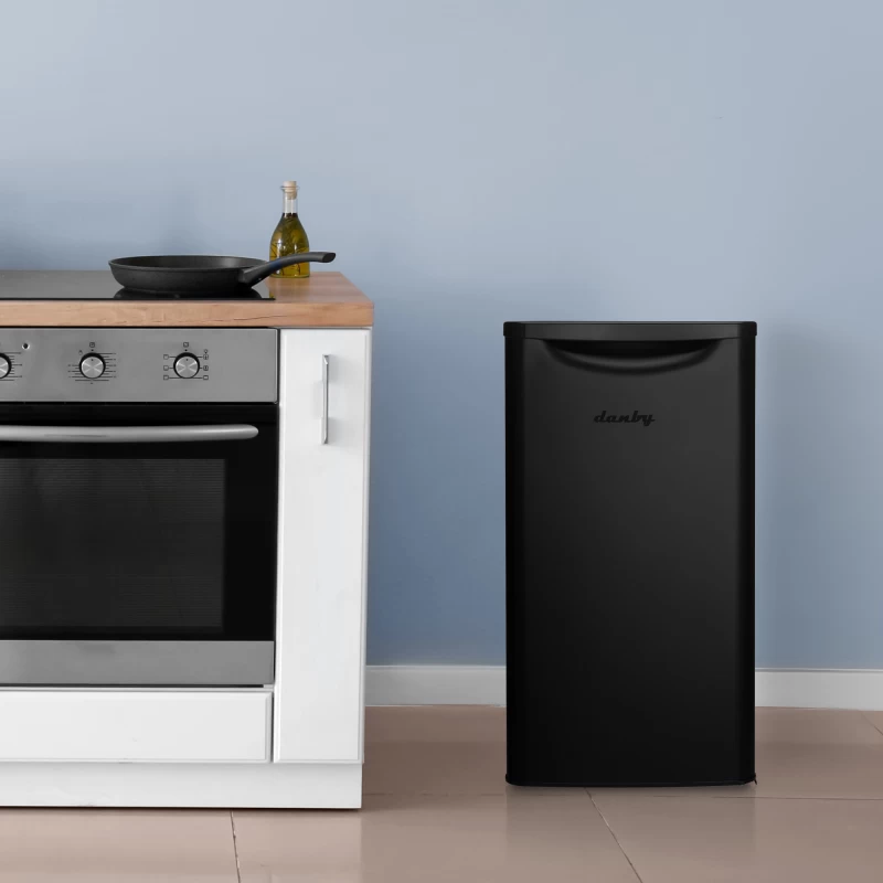 3.3 cu. ft. Compact Fridge DAR033A6BDB6