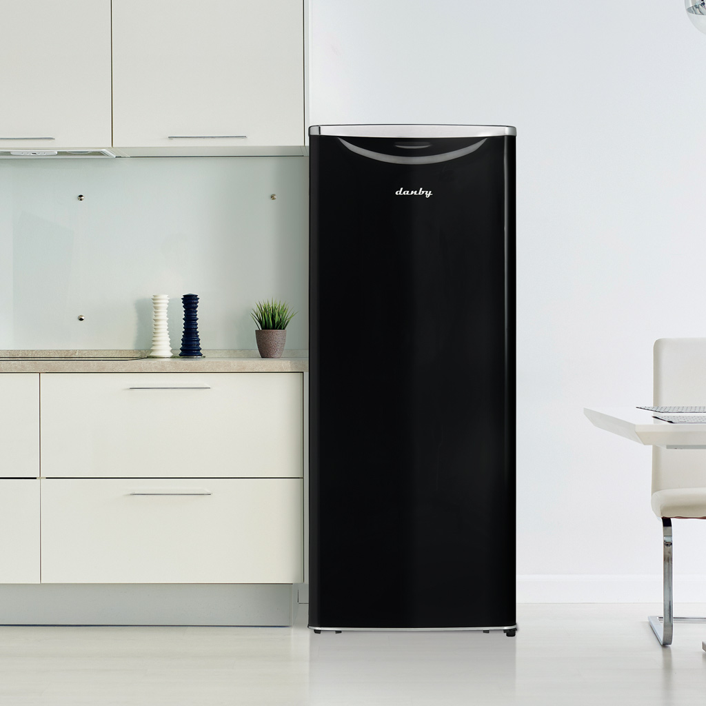 11.0 cu. ft. Apartment Size Fridge DAR110A3MDB