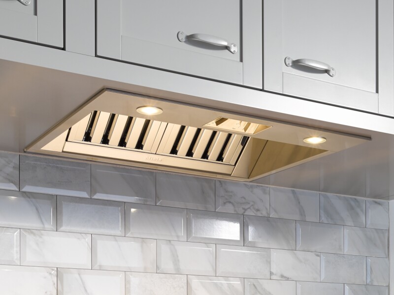 Insert ventilation hood for perfect combination with Ranges and Rangetops. DAR1120