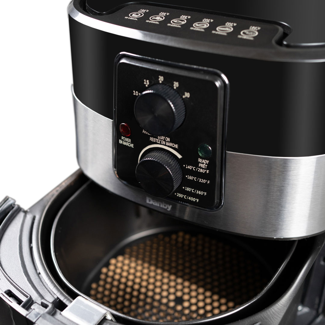 3.2 Qt. Air Fryer DBAF03224BD11