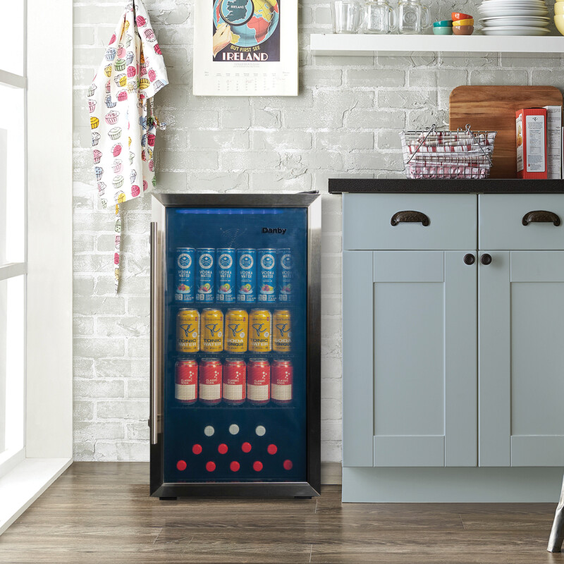 3.1 Cu. Ft. Free-standing Beverage Center DBC117A2BSSDD6