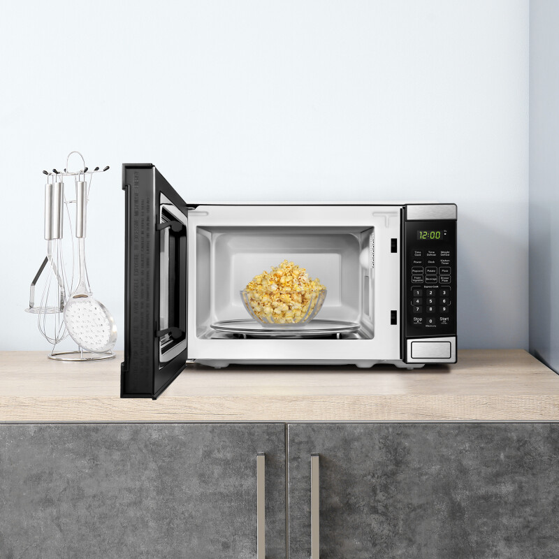 0.7 Cu. Ft. Countertop Microwave DBMW0721BBS