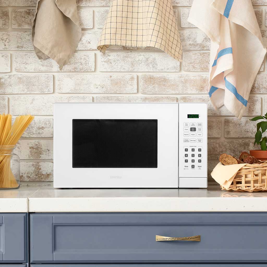 0.9 Cu. Ft. Countertop Microwave DBMW0921BWW