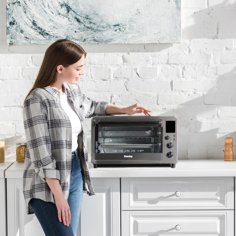 25l Extra-large 12-in-1 Toaster Oven & Air Fryer DBTO009D1BSS