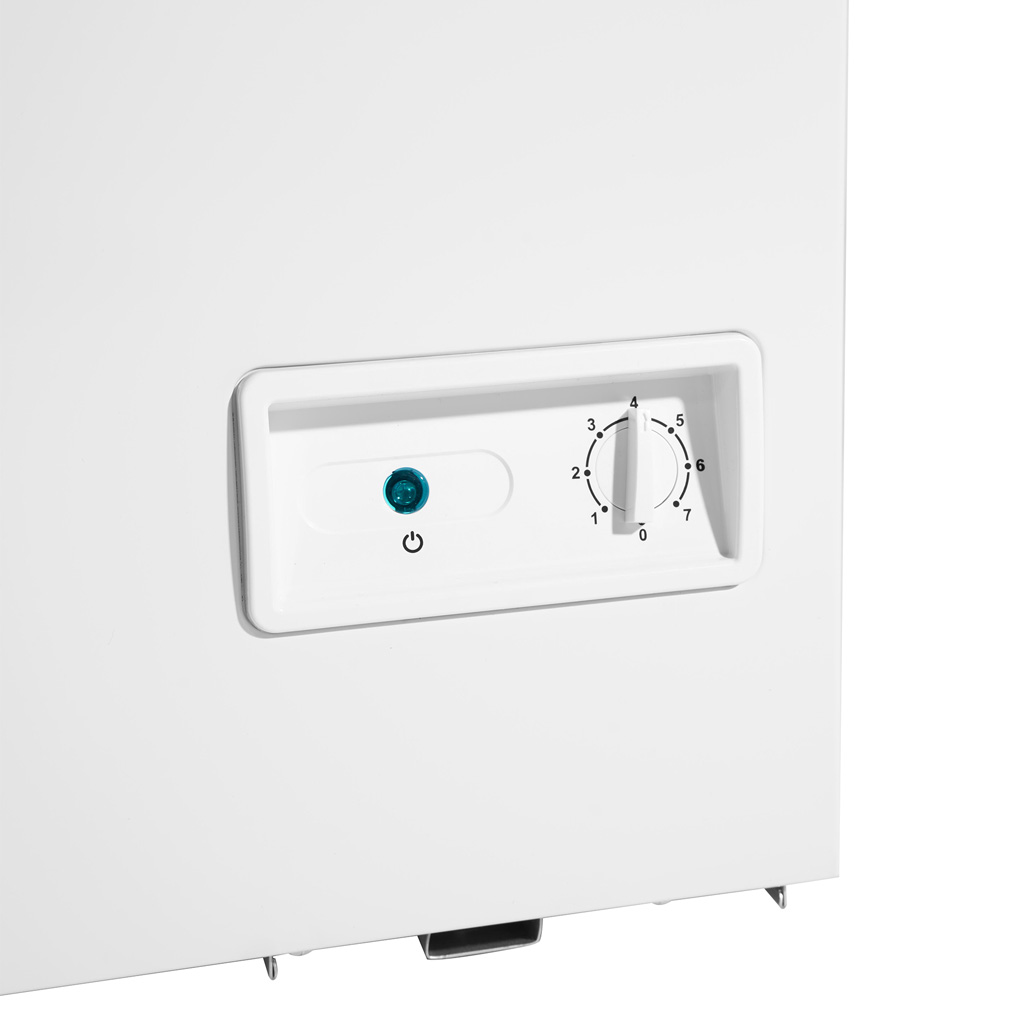 3.5 cu. ft. Square Model Chest Freezer DOE DCF035A6WM