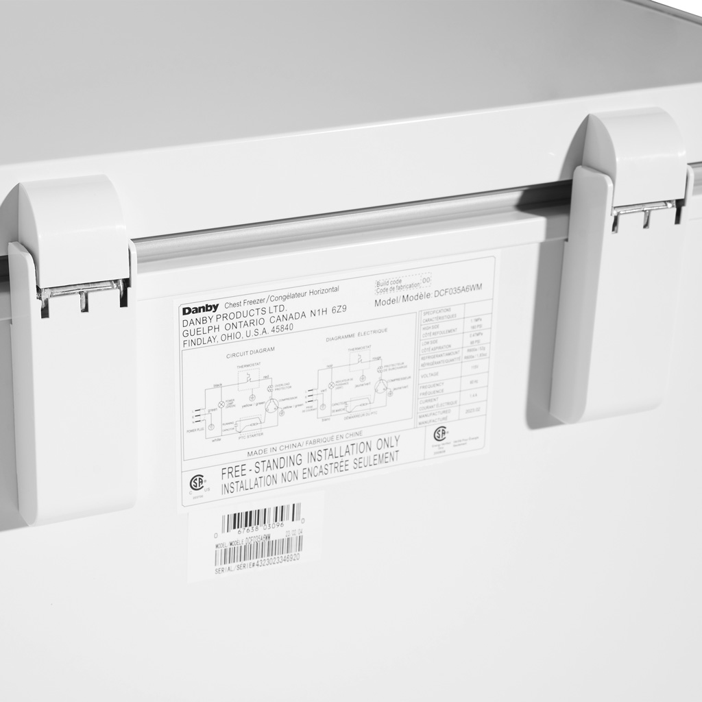 3.5 cu. ft. Square Model Chest Freezer DOE DCF035A6WM