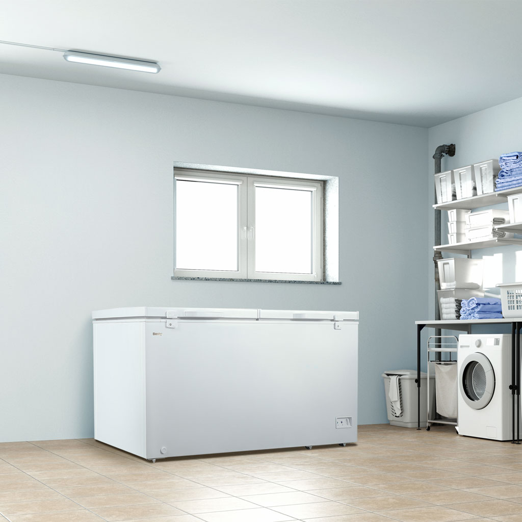 17.1 cu. ft. Chest Freezer 2 Door DCFM171A1WDB