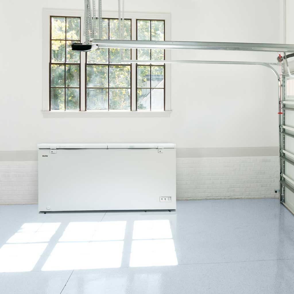 21.2 Cu. Ft. Chest Freezer DCFM210A1WDB
