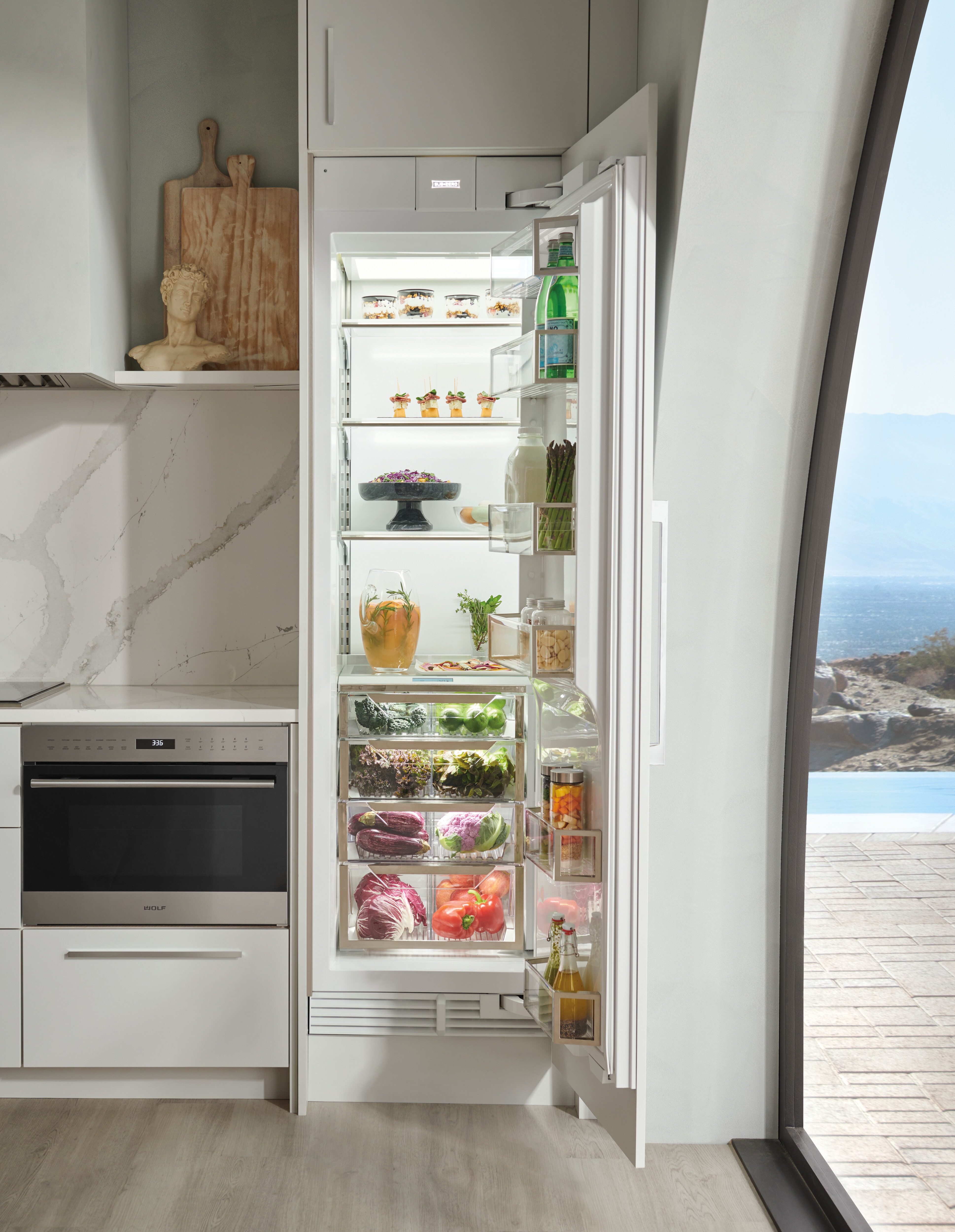 24" Designer Column Refrigerator - Right Hinge DEC2450RR