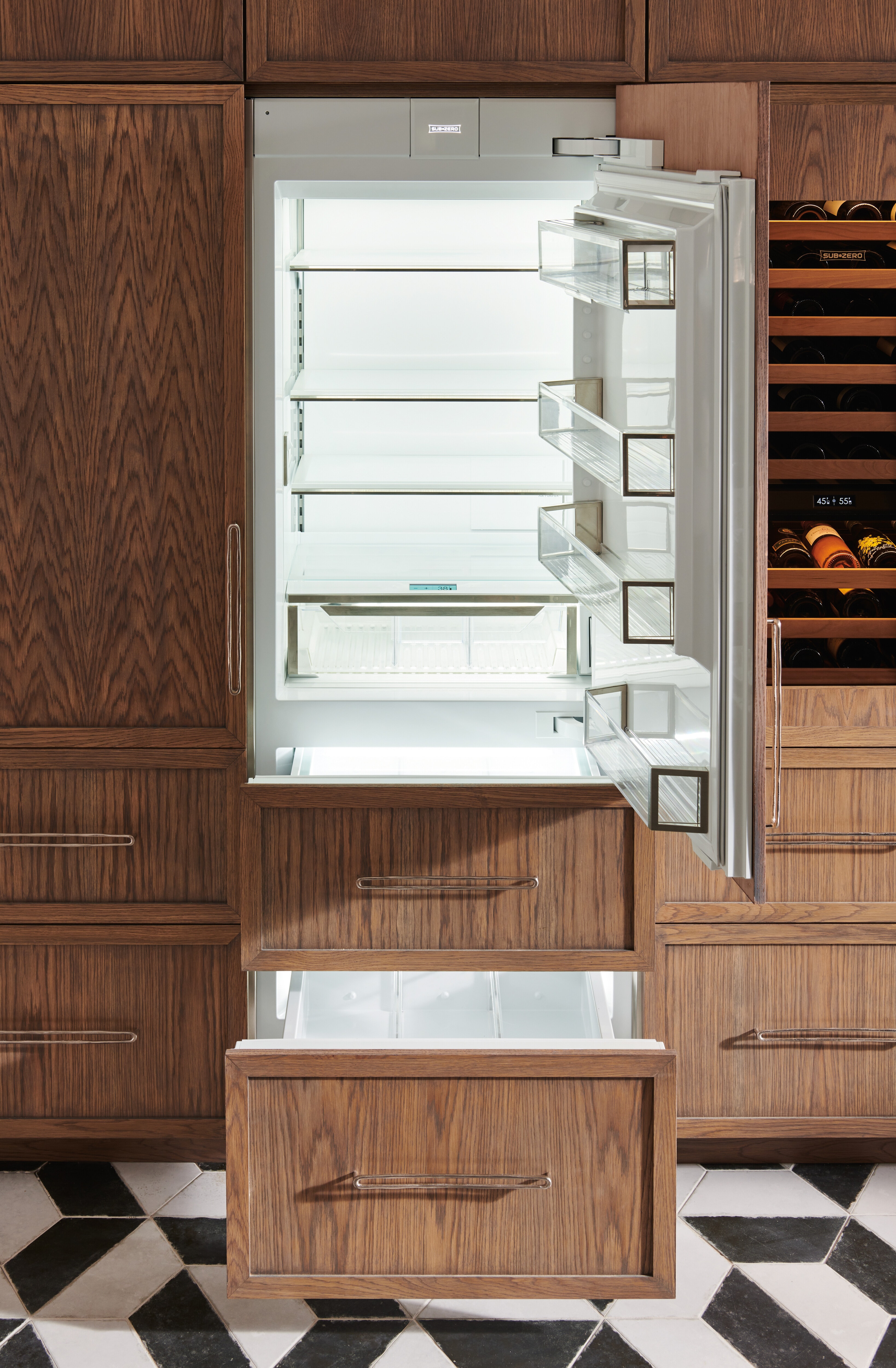 30" Designer Over-and-Under Refrigerator with Internal Dispenser - Panel Ready DET3050RIDL