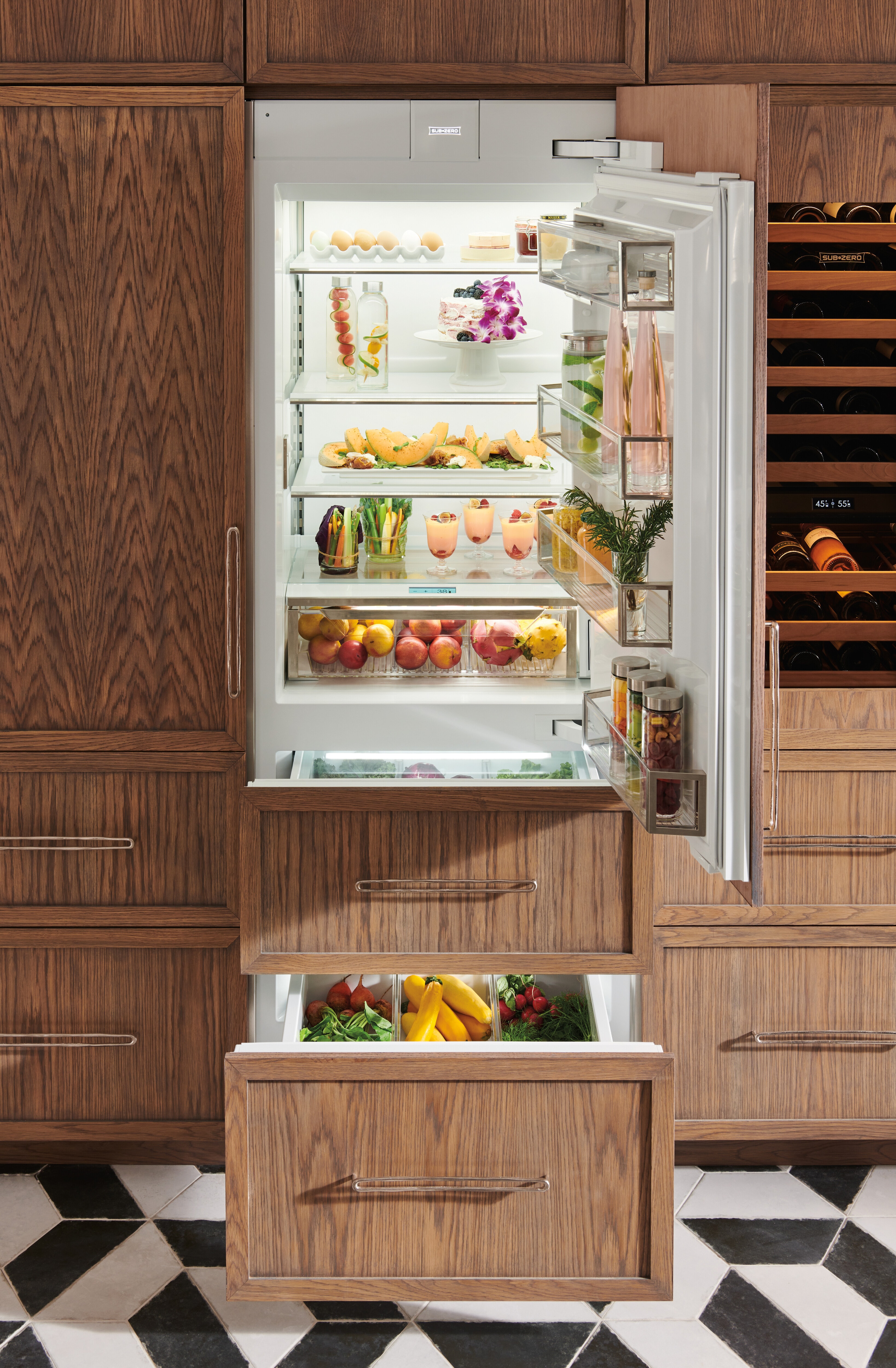 30" Designer Over-and-Under Refrigerator with Internal Dispenser - Panel Ready DET3050RIDR