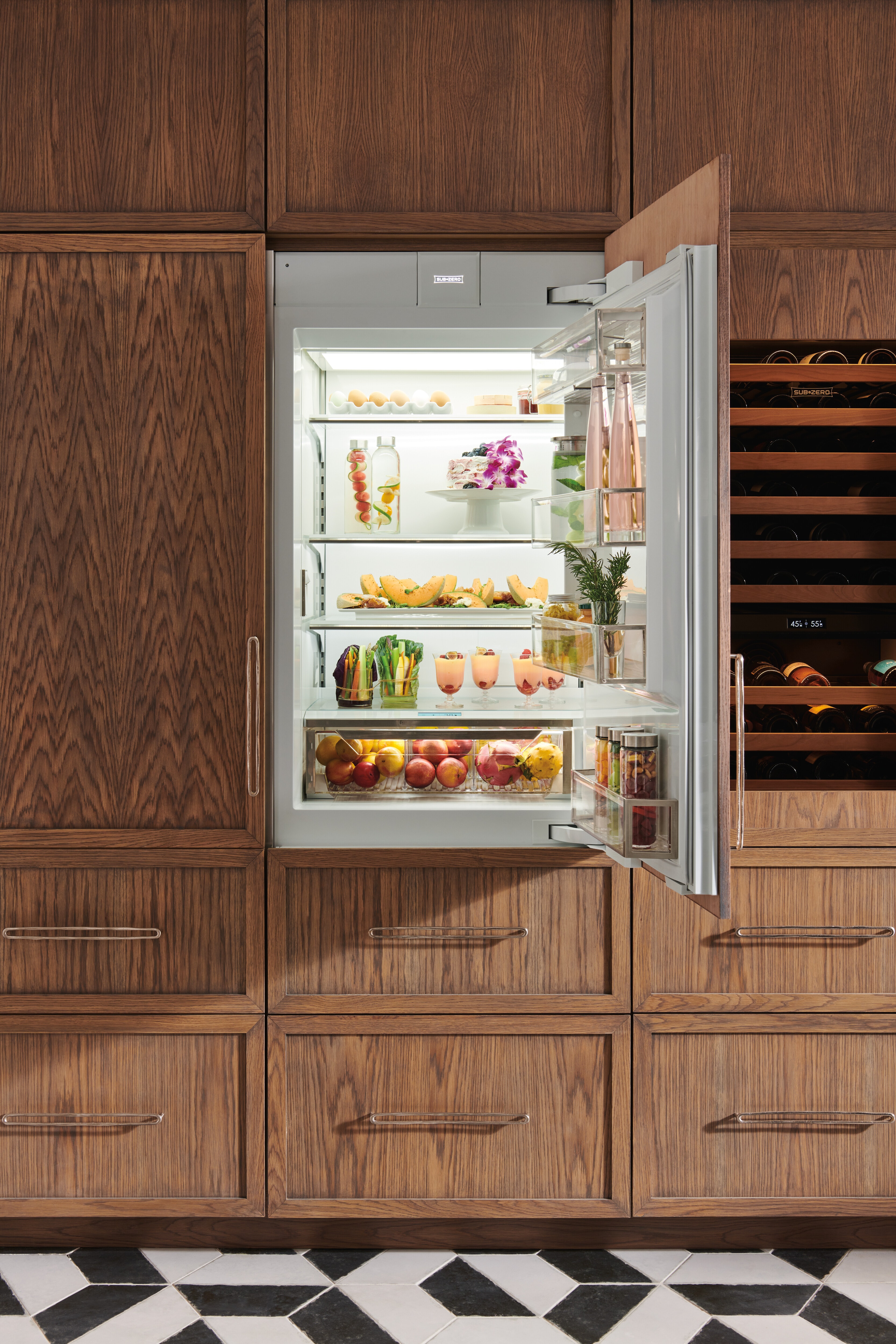 30" Designer Over-and-Under Refrigerator with Internal Dispenser - Panel Ready DET3050RIDR
