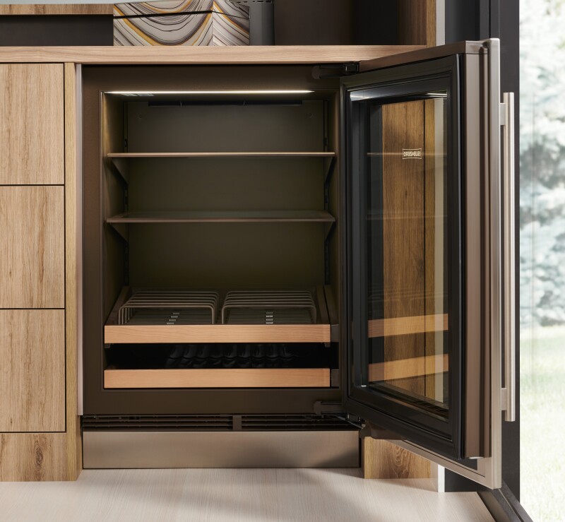 Sub-Zero 24" Designer Undercounter Beverage Center - Left Hinge Custom/Panel Ready DEU2450BGL Picture 1