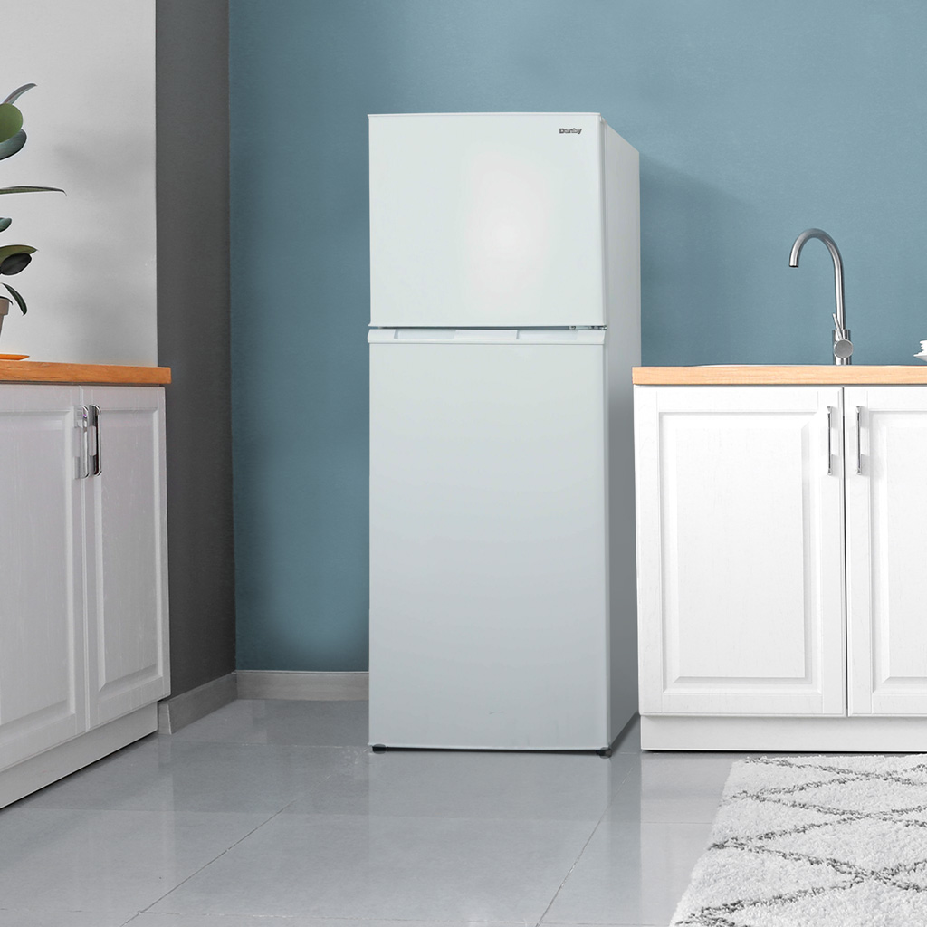 10.0 cu. ft. Apartment Size Fridge Top Mount view 5