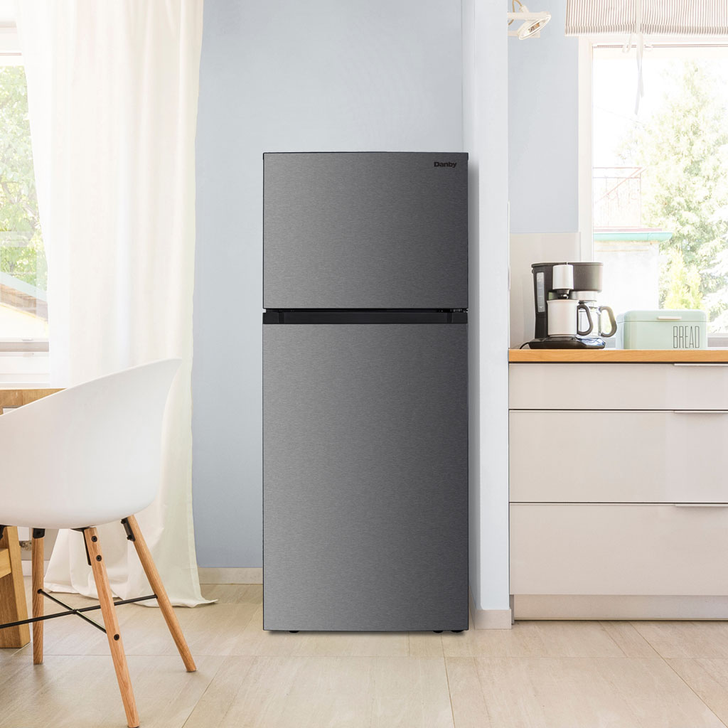 18 Cu. Ft. Top Mount Refrigerator Look DFF176B1SLDB