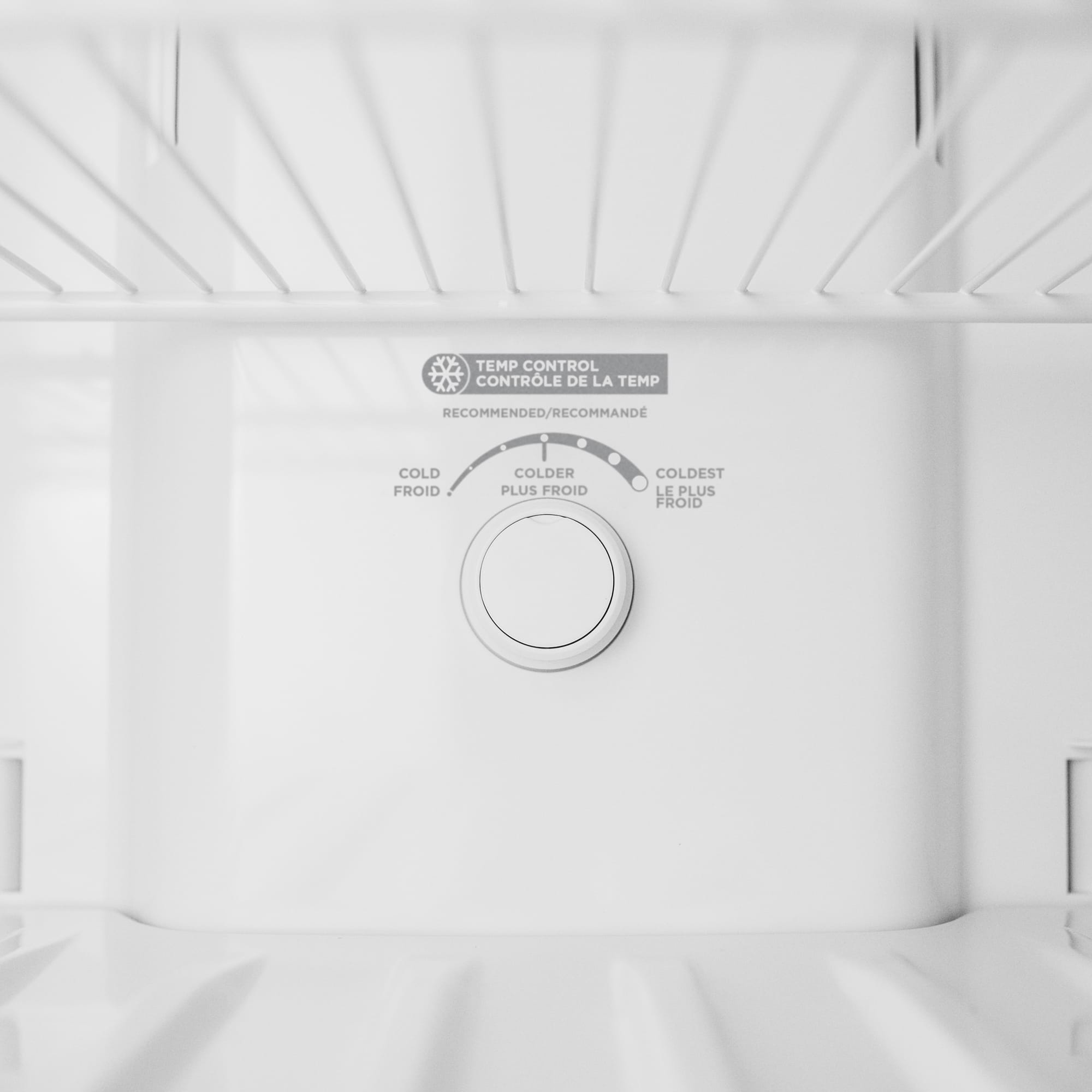 18 Cu. Ft. Top Mount Refrigerator Look DFF176B1SLDB