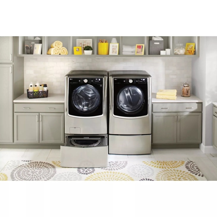 9.0 Cu. Ft. Large Smart Wi-fi Enabled Electric Dryer W/ Turbosteam™ DLEX9000V