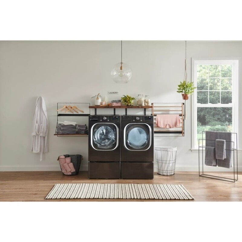7.4 cu. ft. Ultra Large Capacity Smart wi-fi Enabled Front Load Gas Dryer with TurboSteam™ and Built-In Intelligence DLGX4501B