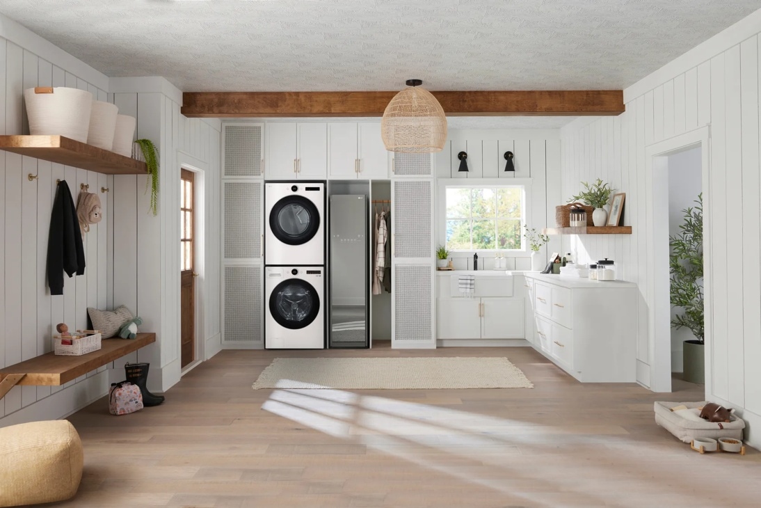 7.4 Cu. Ft. Ultra Large Capacity Smart Front Load Gas Dryer With Turbosteam® & Built-in Intelligence DLGX6701W