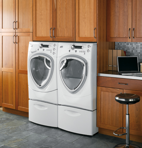 7.5 Cu. Ft.Colossal Capacity Electric Dryer DPVH880EJWW
