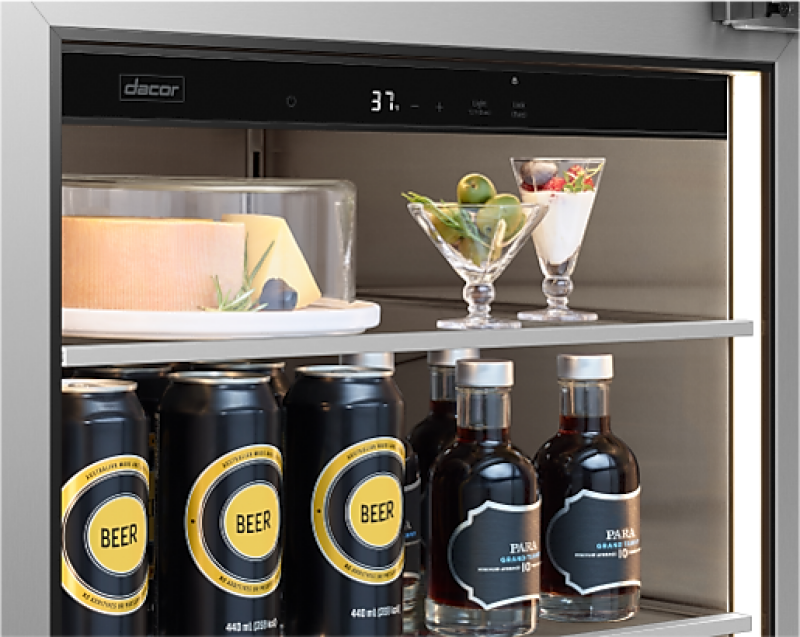 24-inch Undercounter Beverage Refrigerator DRR24G7400APDA, product image 4 of 7